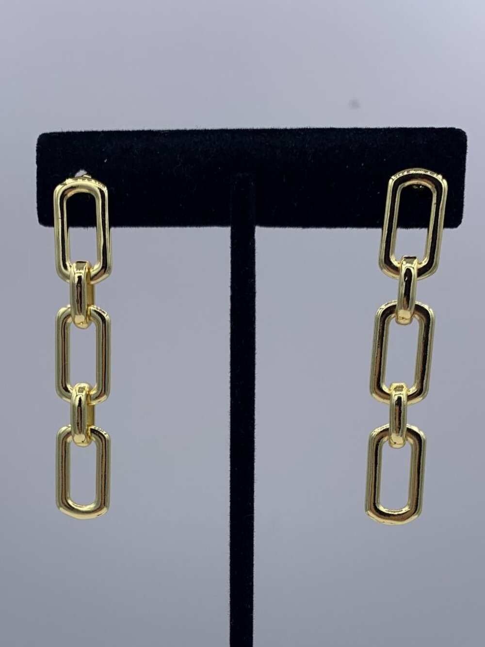New, no tags, 2 inch18 Karat gold filled chain drop earrings, articulate…